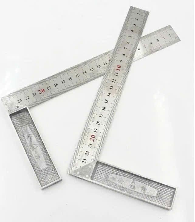 Thước eke Chữ L